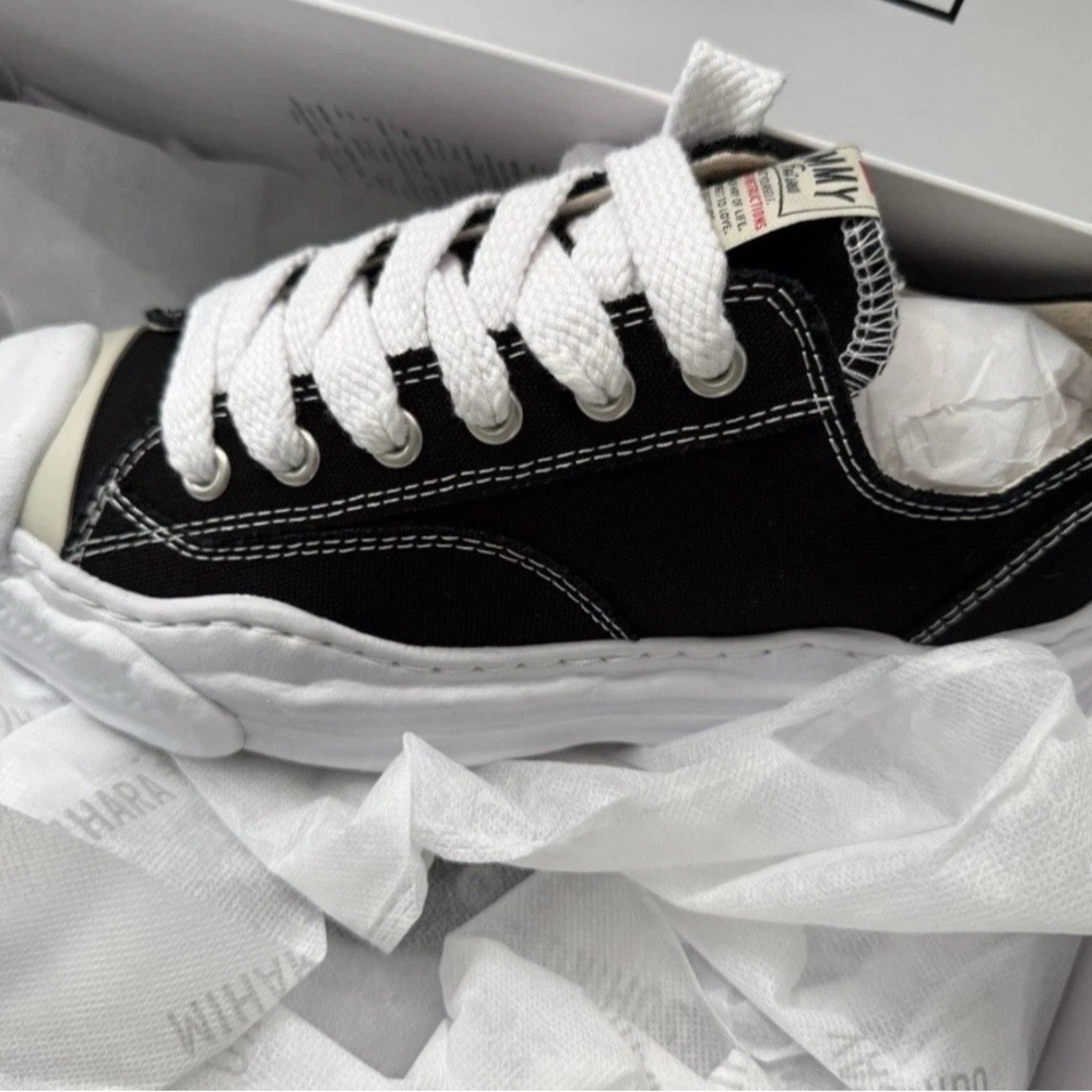 Maison Mihara Yasuhiro Hank